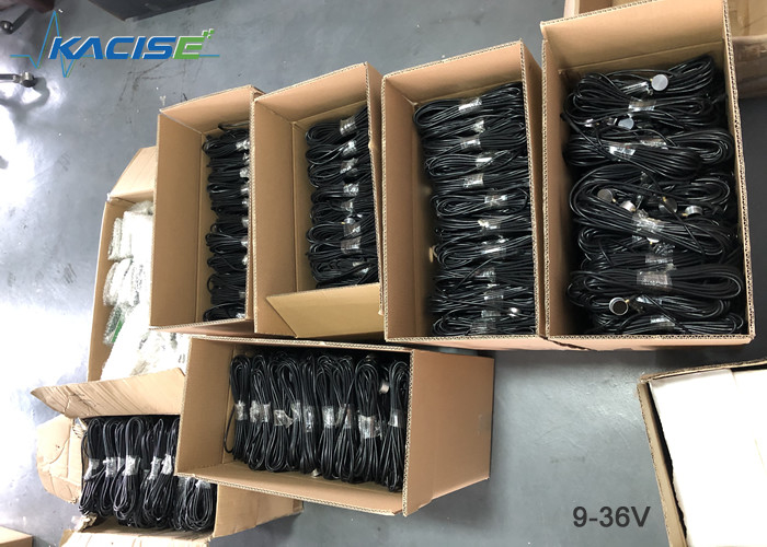 KUM2500Cの超音波駐車の燃料レベルセンサー4 - 20mA/RS232/RS485/0 - 5V 9 - 36V