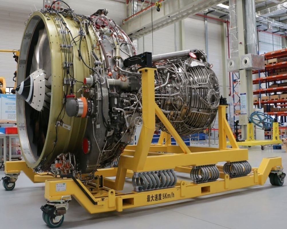 3.5-2000KG の負荷範囲と 7Hz-15Hz の自然周波数を持つ産業機械のための腐食耐性ワイヤロープ隔離器