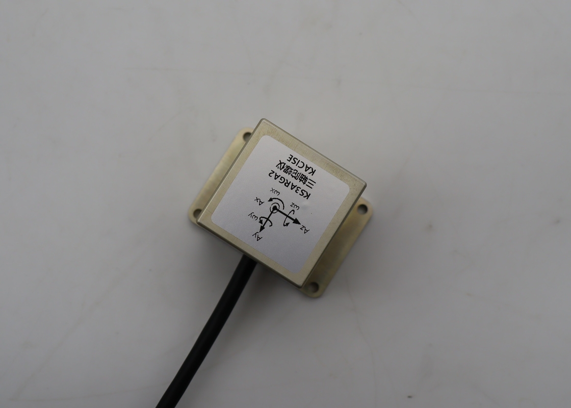 MEMS ギロスコップセンサー ≤12 (゚/H) バイアス安定性および <0.02 (゚°/S/G) G値感度