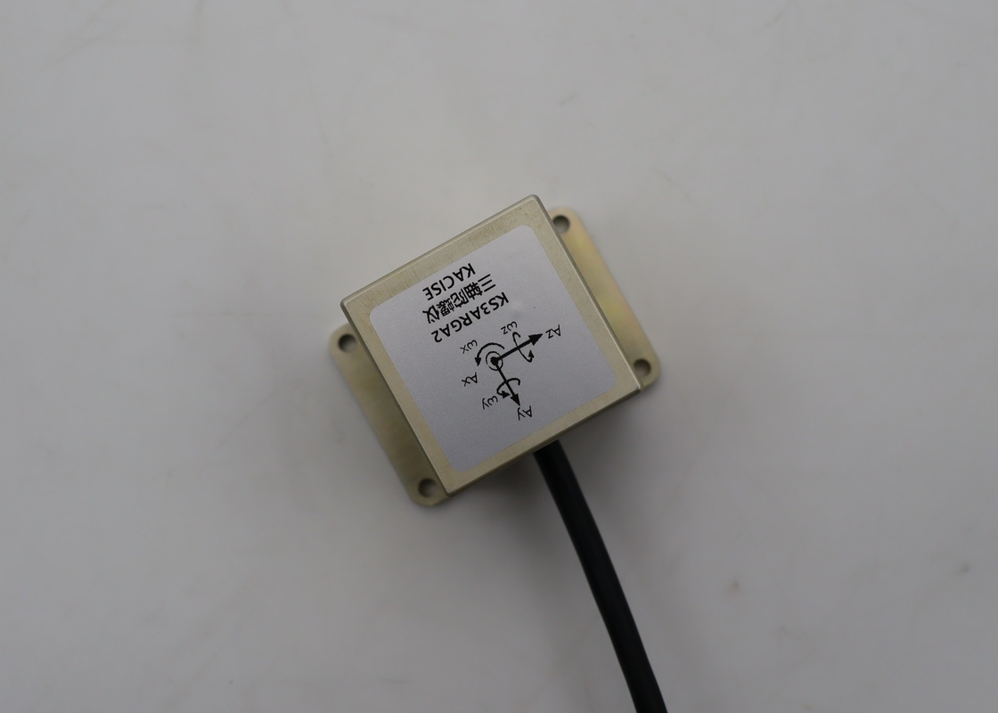 MEMS ギロスコップセンサー ≤12 (゚/H) バイアス安定性および <0.02 (゚°/S/G) G値感度
