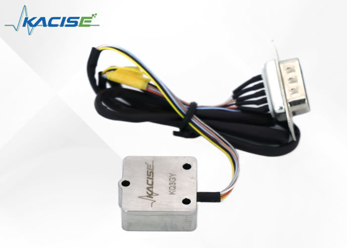 高信頼性アプリケーション向けの入力電流 < 50 mA および広い動作温度範囲 -40℃～+65℃ の超高感度 MEMS ジャイロスコープ センサー