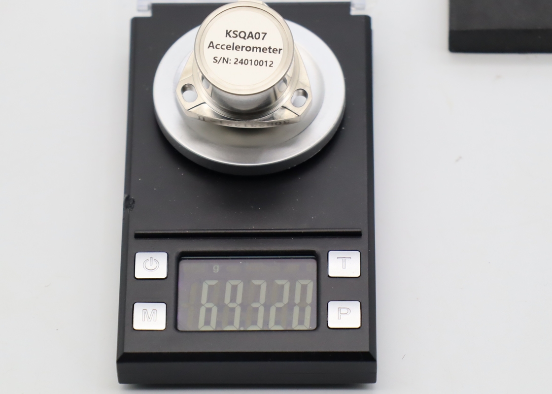 スケールファクター1.2~1.6mA/G 衝撃耐性加速器センサー 精密アプリケーション