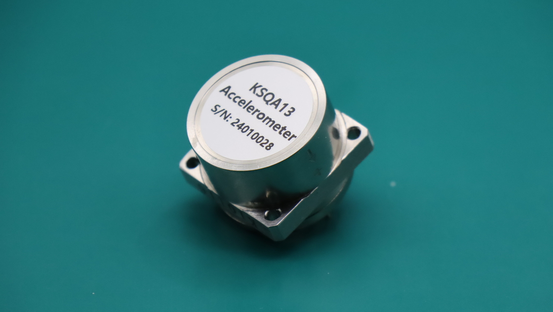 3.5mA/g スケールファクター100.C 振動測定用の衝撃耐性加速計