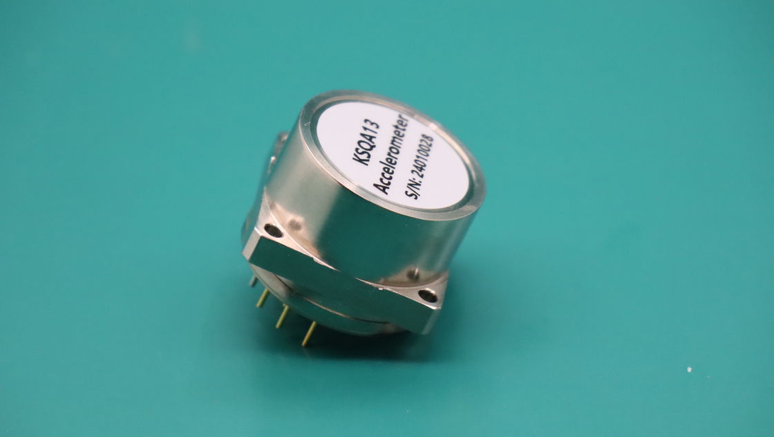 クォーツ・フレキシブル・アクセレロメーターセンサー 保存温度 -55°C+120°C 振動ピーク シヌ15g@20Hz~2000Hz サイズ Ø25×25mm