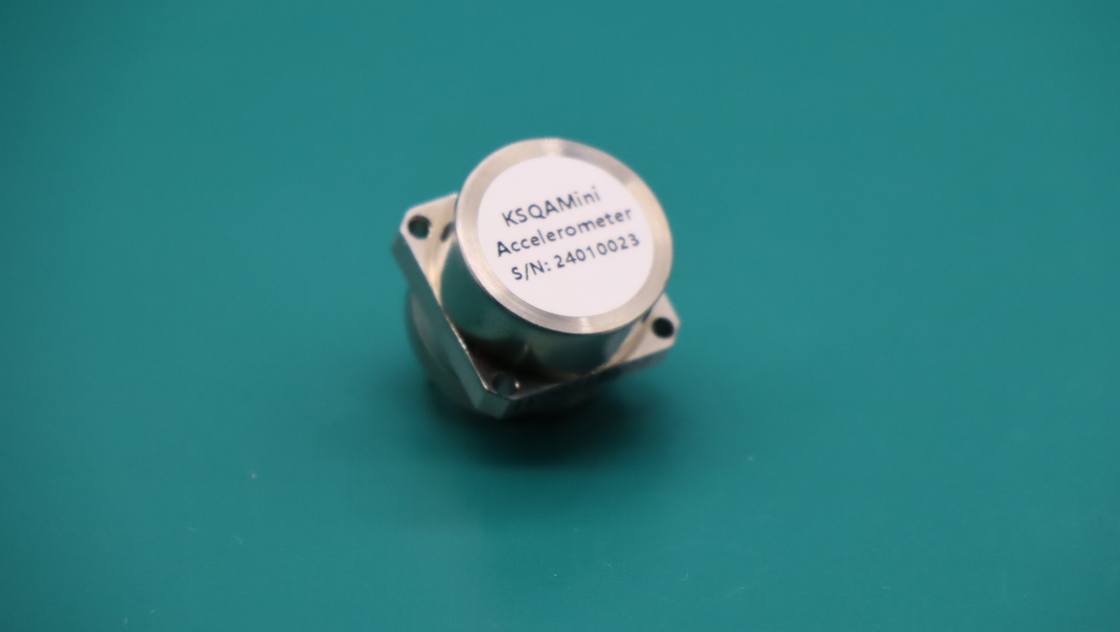 2.8 ~ 3.3mA/g 加速計センサー 広範囲の温度 振動ピーク シヌス 20g 10Hz ~ 2000Hz