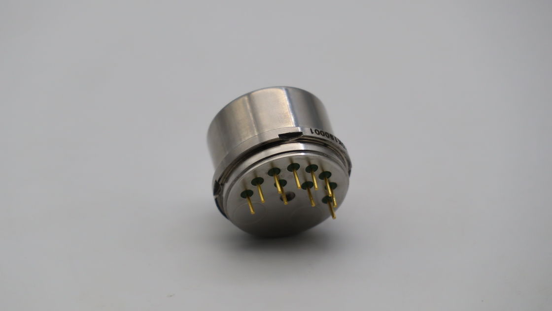 極限条件に対応する 1.3 ～ 3.5mA/g のスケール係数と 1000g の耐衝撃性を備えた高精度クォーツフレキシブル加速度計