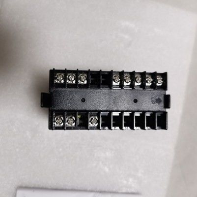 100%オリジナル設計、250msの入力サンプリング時間を持つ、優れたHoneywell DC1020CR-301000-Eデジタルコントローラー