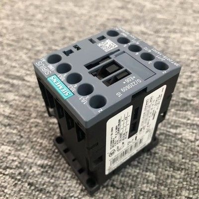 シメンス 3RT2015-1AF01 7 A 定電流と 110 V AC コイル電圧の3極電源コンタクタ