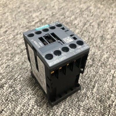 シメンス 3RT2015-1AF01 7 A 定電流と 110 V AC コイル電圧の3極電源コンタクタ