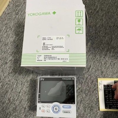 UT35A デジタル温度コントローラ 14 段のカラーLCD,梯子配列制御,イーサネット通信