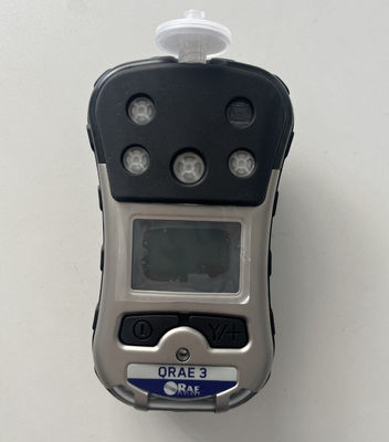 MicroRAE PGM-2600 ワイヤレス 4 ガス安全モニター、リアルタイム GPS 追跡およびマンダウンアラーム付き