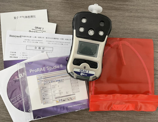 MicroRAE PGM-2600 ワイヤレス 4 ガス安全モニター、リアルタイム GPS 追跡およびマンダウンアラーム付き
