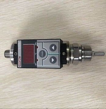 HYDAC ETS 326-3-100-000 コンパクトサイズおよび CE 認証を備えた産業用アプリケーション向け電子温度スイッチ