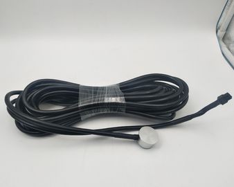 周辺インターフェース RS232 / RS485 / TTL を備えた燃料モニタリングのための非侵入的な超音波レベル送信機